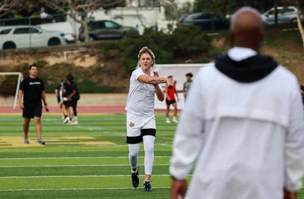 3A3F4305-82AF-4538-8A0B-A5F71B47B41C